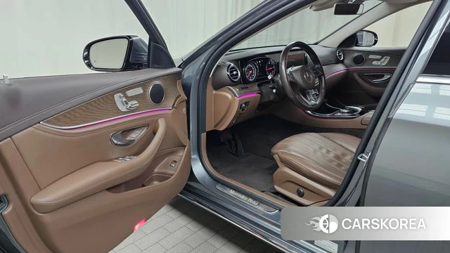 Mercedes-Benz E-Class W213 id 4596488 из Кореи 20