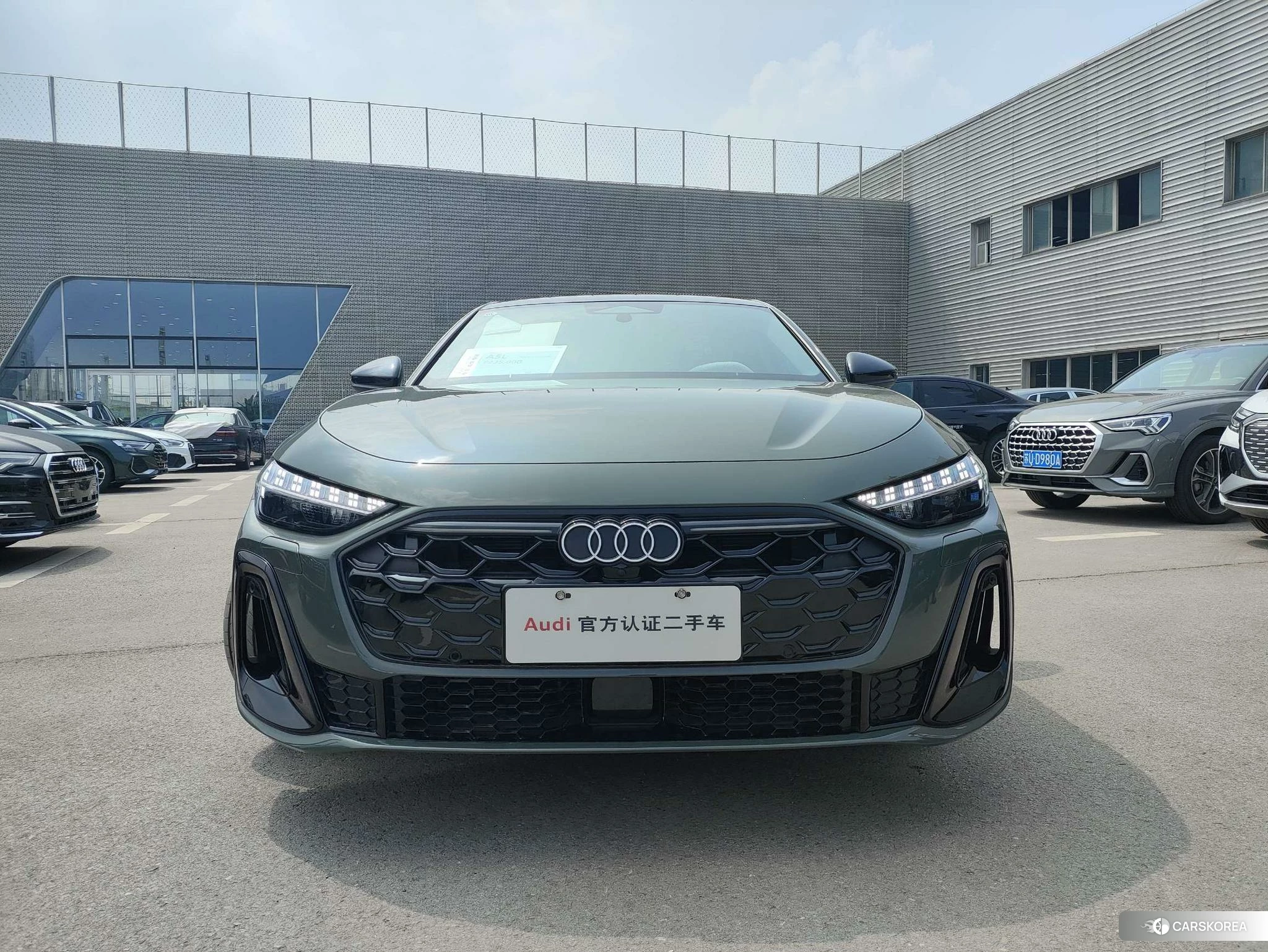 Audi A5L id 4405825 из Китая 18