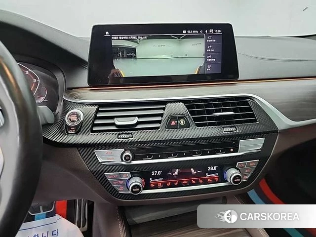 BMW 5 Series (G30) id 3844383 из Кореи 19