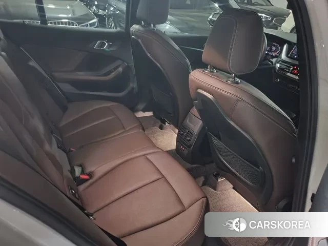 BMW 1 Series (F40) id 3021368 из Кореи 20