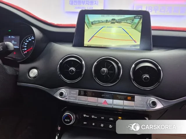 Kia Stinger id 3531090 из Кореи 20