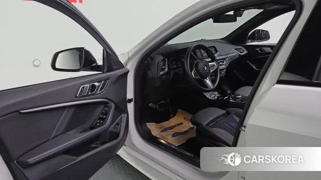 BMW 1 Series (F40) id 3348019 из Кореи 20