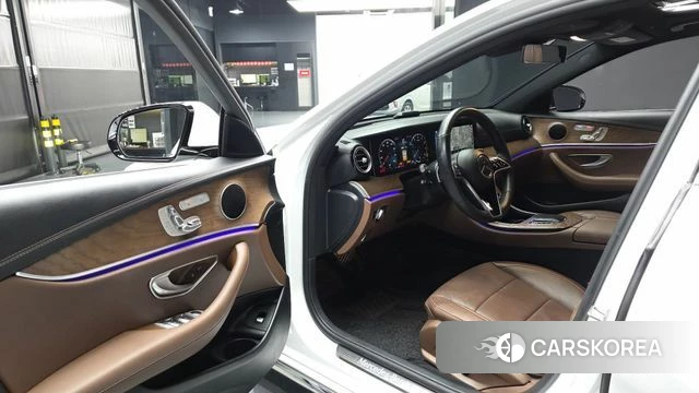 Mercedes-Benz E-Class W213 id 4506791 из Кореи 33