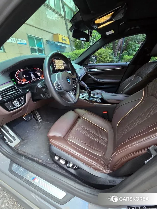 BMW 5 Series (G30) id 2973434 из Кореи 19