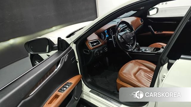 Maserati Ghibli id 3965590 из Кореи 20