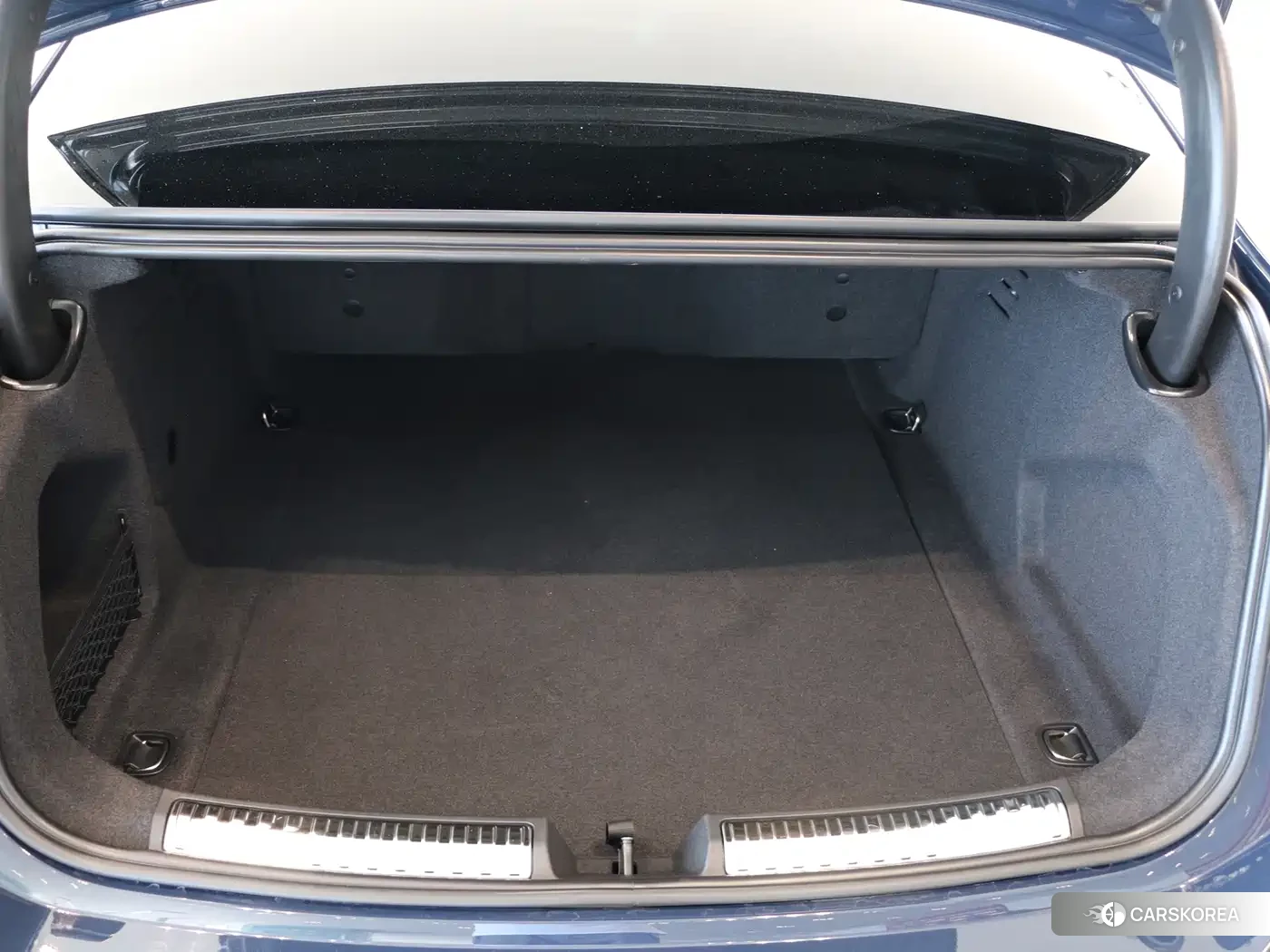 Audi A6L id 4681130 из Китая 10