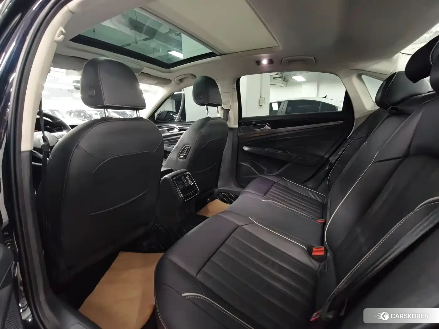 Volkswagen Passat id 4577789 из Китая 11