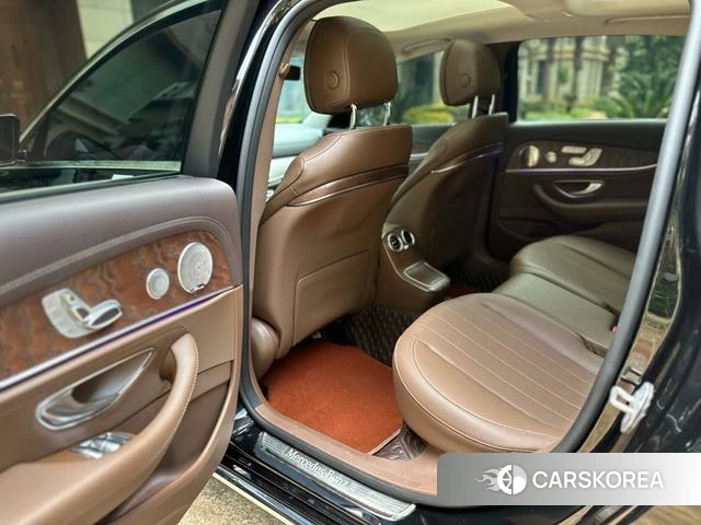 Mercedes-Benz E-class id 4301533 из Китая 18