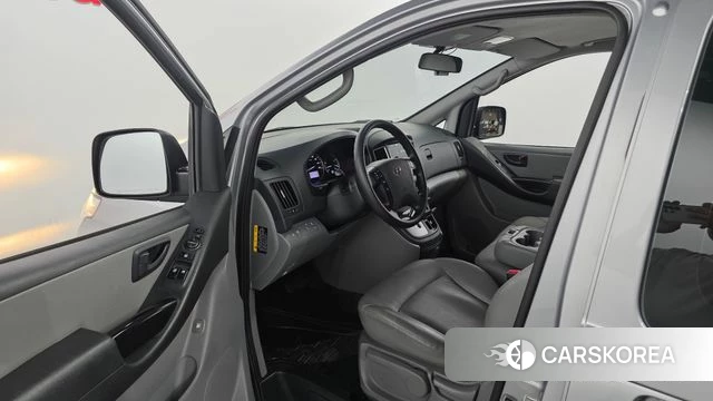 Hyundai The New Grand Starex id 4568539 из Кореи 30