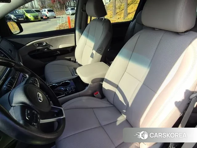 Kia The New Carnival id 3459972 из Кореи 20