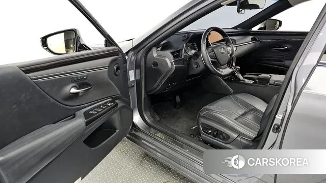 Lexus ES300h 7th generation id 3045402 из Кореи 20