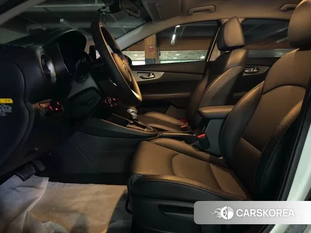 Kia Come New K3 id 3033560 из Кореи 18