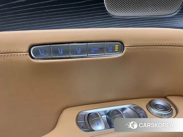 Genesis G90 (RS4) id 3539384 из Кореи 20