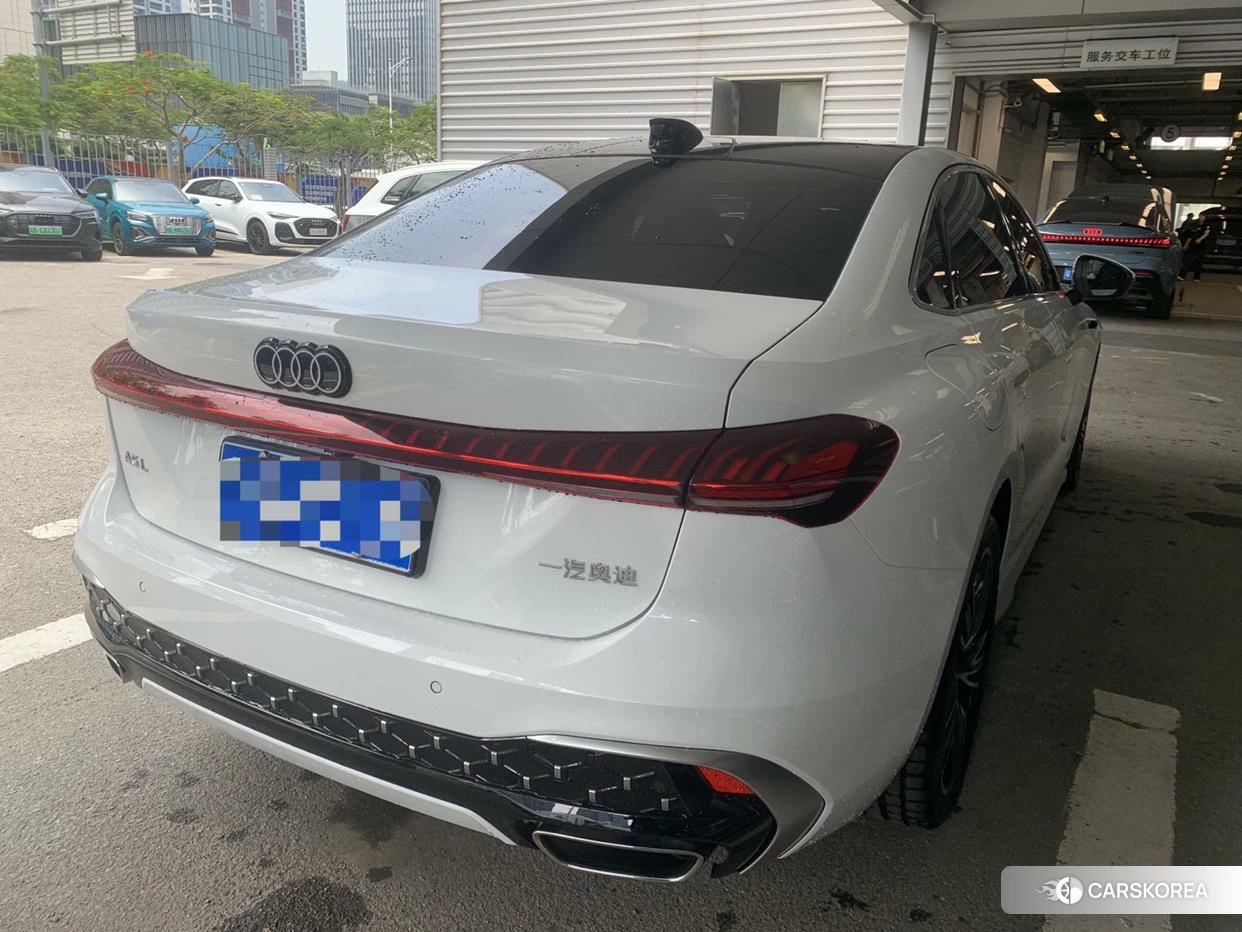 Audi A5L id 4454457 из Китая 12