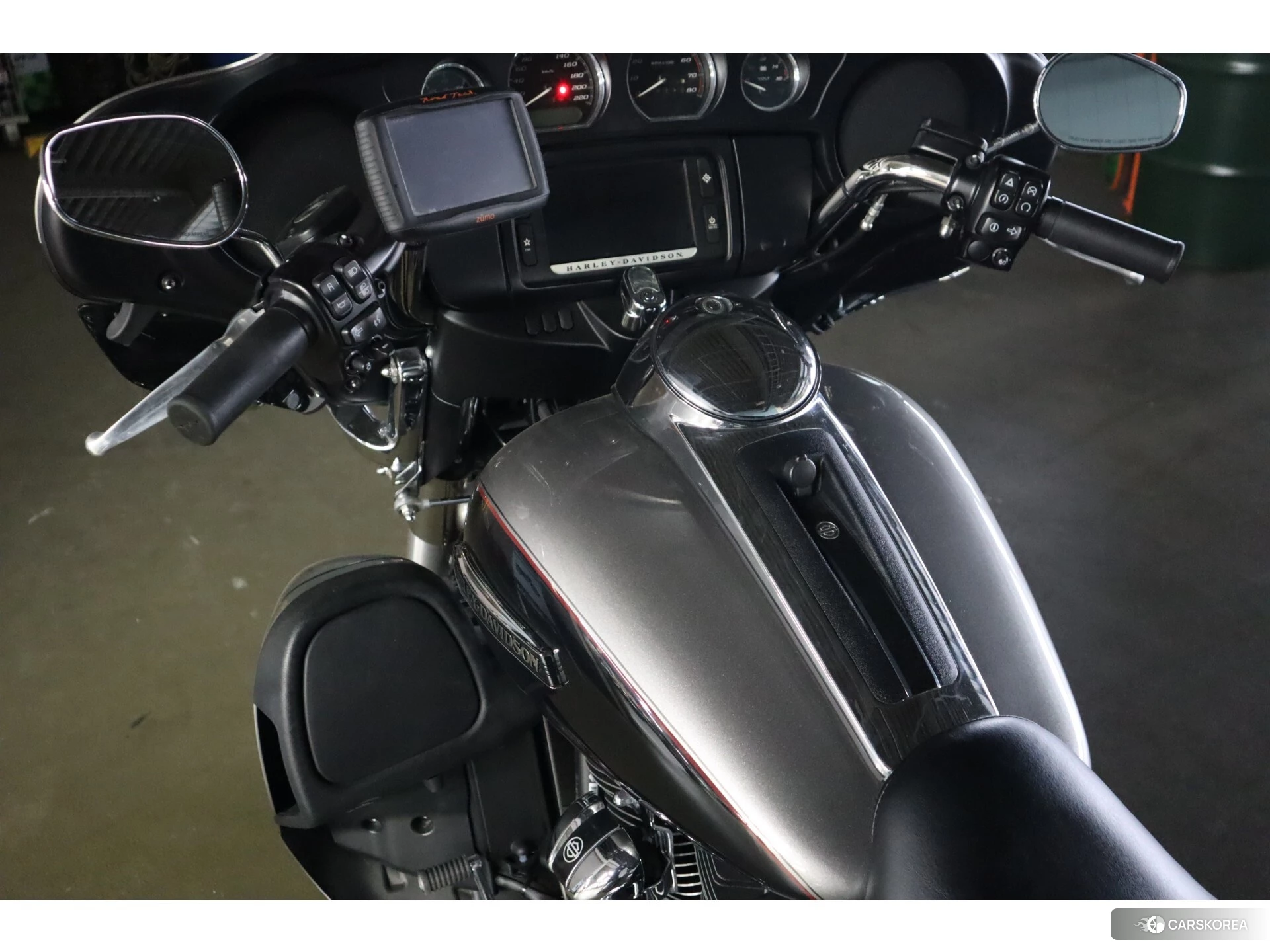 Проданный Harley-Davidson Electra Glide FLHTCU1740 id 4191823 из Японии, фото 11