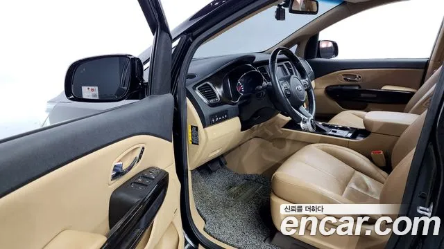 Kia The New Carnival id 2374978 из Кореи 20