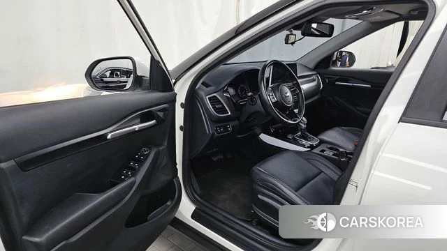 Kia Seltos id 4702884 из Кореи 32