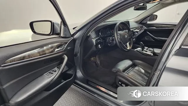 BMW 5 Series (G30) id 3510022 из Кореи 20