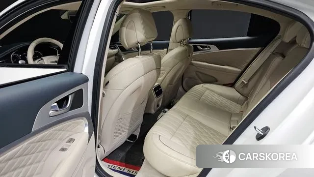 Genesis The New G70 id 3341901 из Кореи 20