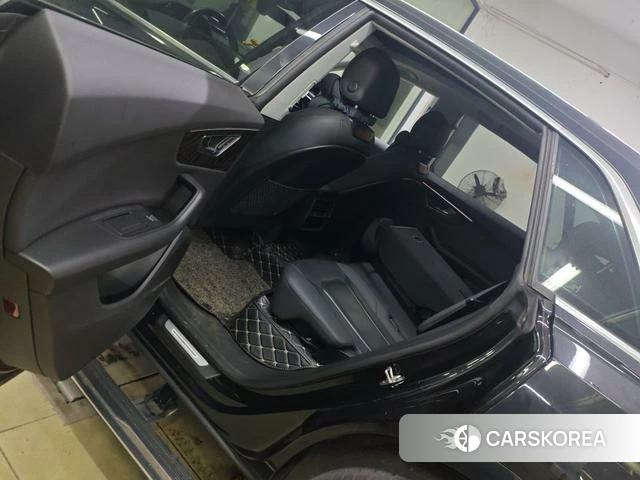 Audi Q8 id 4353677 из Китая 10