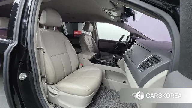 Kia All New Carnival id 3244199 из Кореи 20