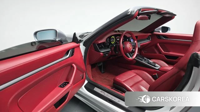 Porsche 911(992) id 4294071 из Кореи 31