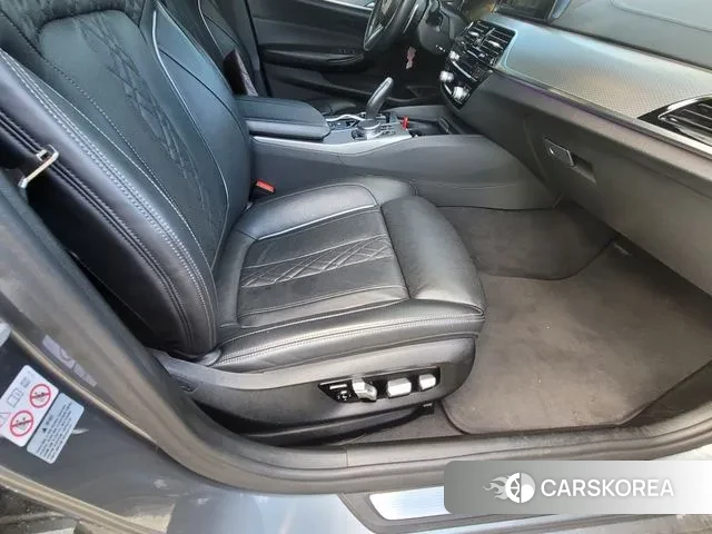 BMW 5 Series (G30) id 3039336 из Кореи 20