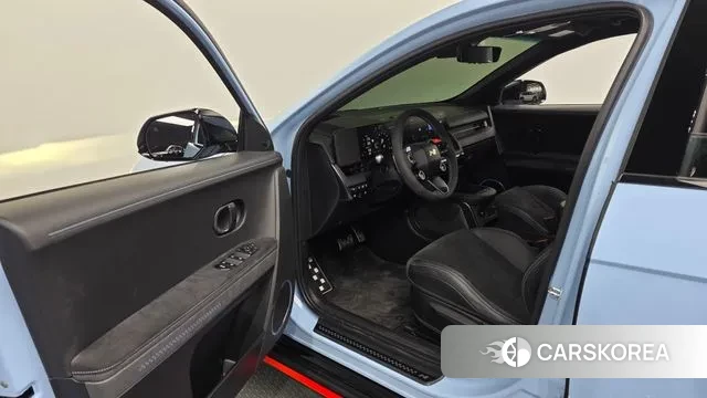 Hyundai Ionic 5 id 3769623 из Кореи 20