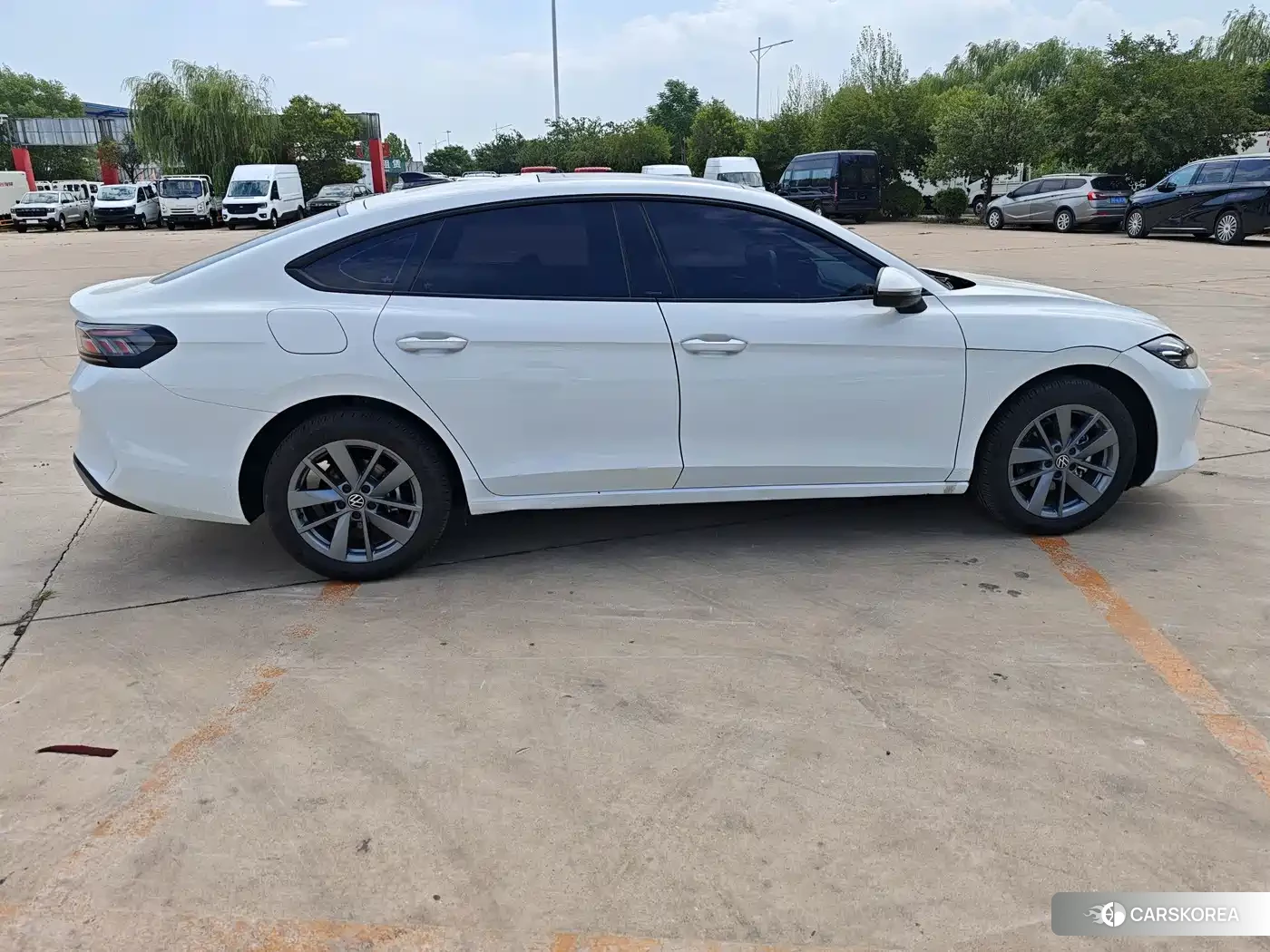 Volkswagen Lamando id 4649409 из Китая 19