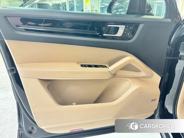 Porsche Cayenne (PO536) id 3936044 из Кореи 20