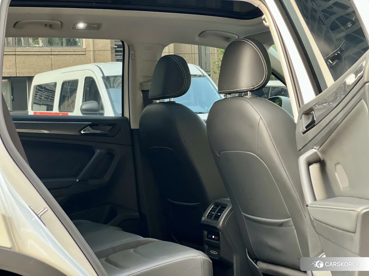 Volkswagen Tiguan L id 4510636 из Китая 24