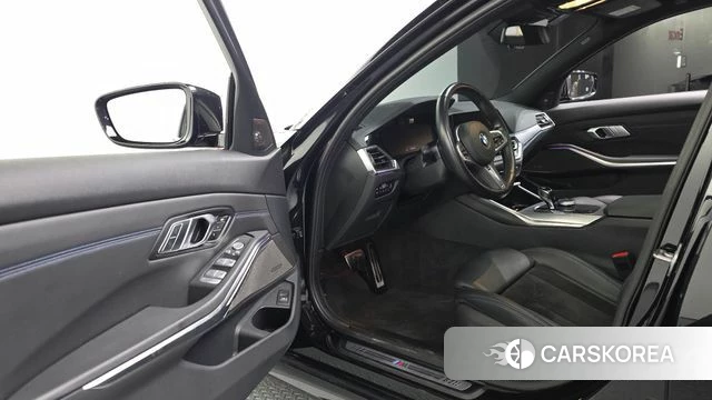 BMW 3 Series (G20) id 4324231 из Кореи 34