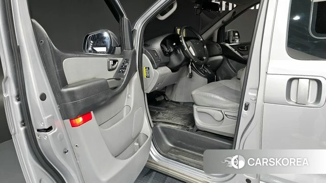 Hyundai The New Grand Starex id 3899686 из Кореи 20