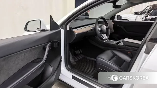 Tesla Model Y id 3300816 из Кореи 20