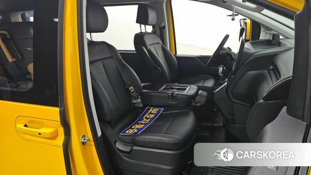 Hyundai Staria id 3811339 из Кореи 20