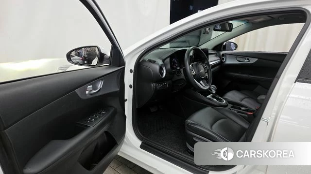 Kia The New K3 2nd generation id 4283359 из Кореи 20
