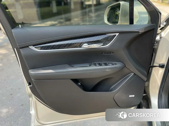 Cadillac XT6 id 4210020 из Китая 24