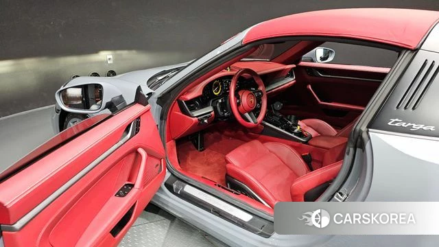 Porsche 911(992) id 4778286 из Кореи 34