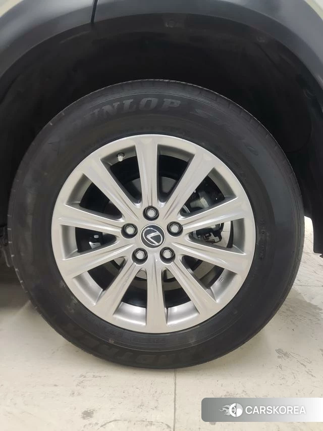 Lexus NX id 4393843 из Китая 20