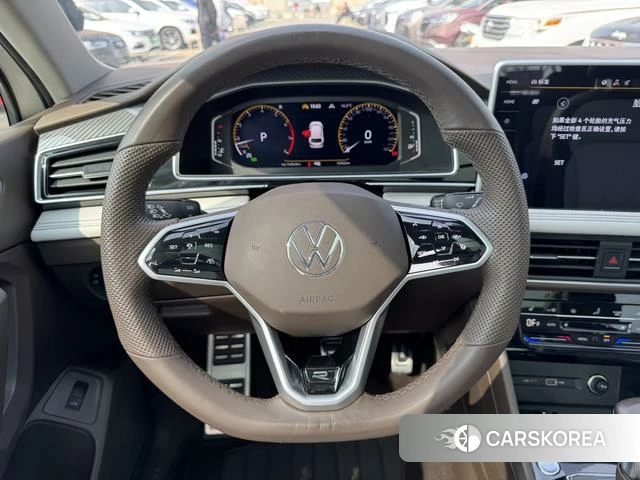 Volkswagen Tiguan L id 4257898 из Китая 16