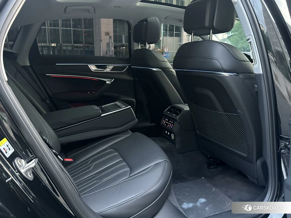 Audi A6L id 4420036 из Китая 15