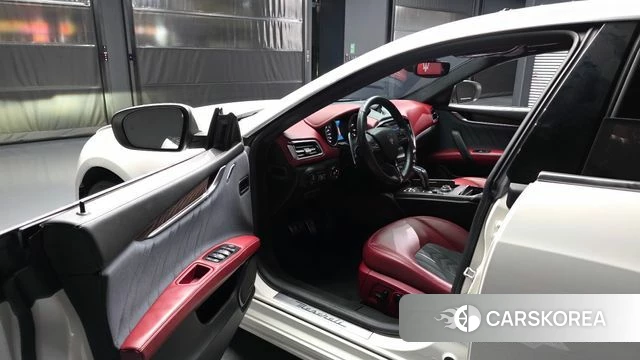Maserati Ghibli id 4609190 из Кореи 20