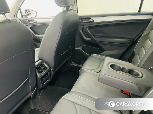 Volkswagen Tiguan L PHEV id 4211292 из Китая 16