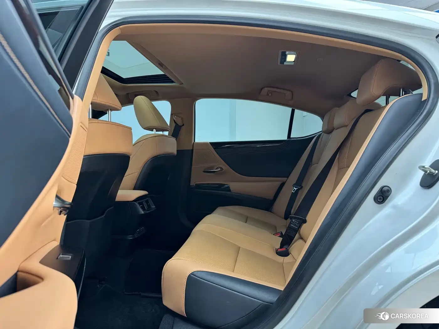 Lexus ES id 4599564 из Китая 26