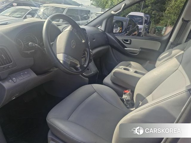 Hyundai The New Grand Starex id 4688849 из Кореи 13
