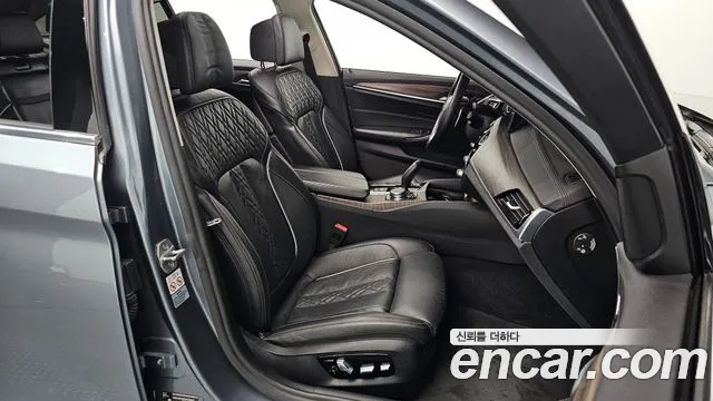 BMW 5 Series (G30) id 2818873 из Кореи 20