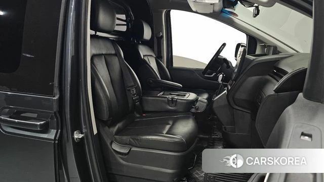 Hyundai Staria id 4202616 из Кореи 20