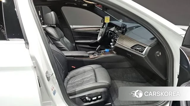 BMW 5 Series (G30) id 3024765 из Кореи 20