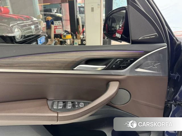 BMW X3 id 4328872 из Китая 30