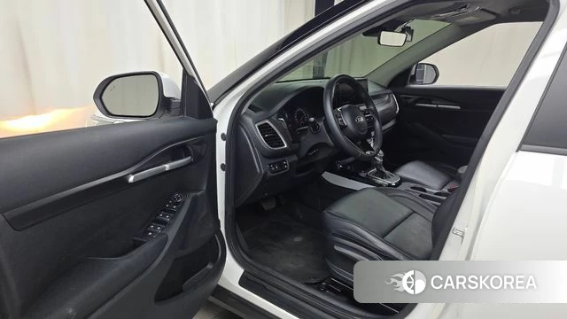 Kia Seltos id 4495610 из Кореи 31